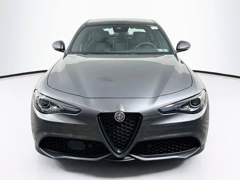 Used 2023 Alfa Romeo Giulia Sprint AWD/4WD image 2