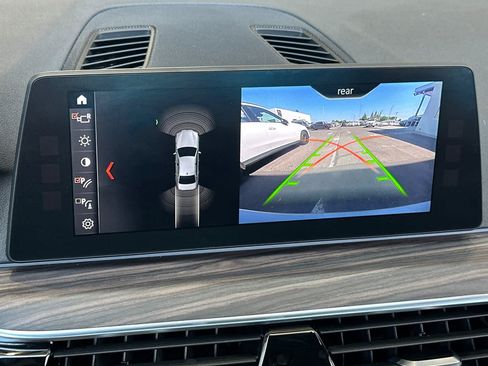 Used 2018 BMW 530e RWD image 18