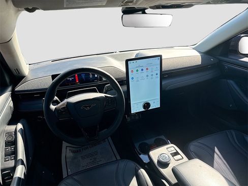 Used 2021 Ford Mustang Mach-E Premium image 25