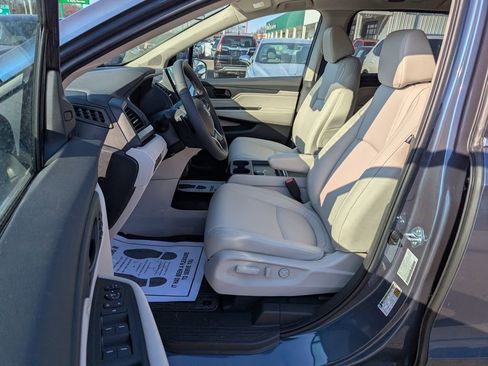 New 2026 Honda Odyssey EX-L image 10