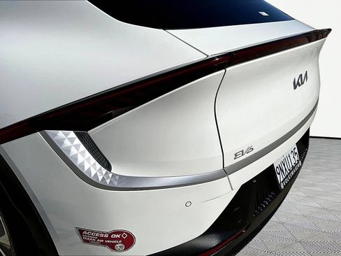 Used 2024 Kia EV6 Light RWD image 22
