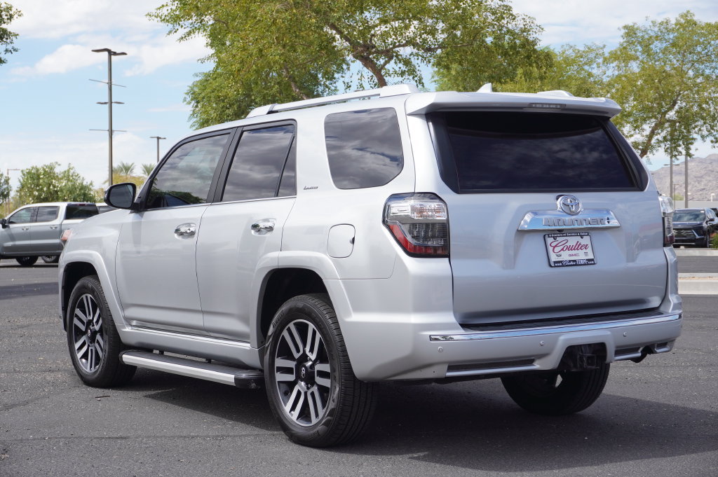 Used 2022 Toyota 4Runner Limited AWD/4WD image 3