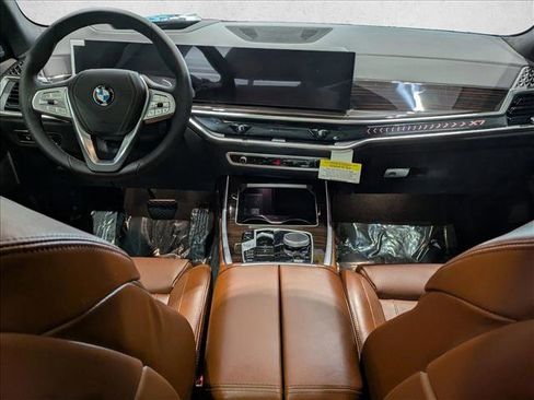 New 2026 BMW X7 xDrive40i image 16
