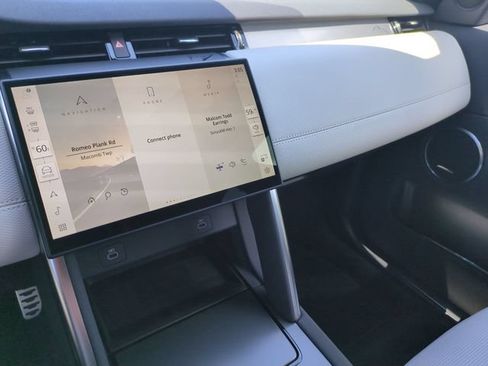 New 2026 Land Rover Discovery Sport Landmark AWD/4WD image 11