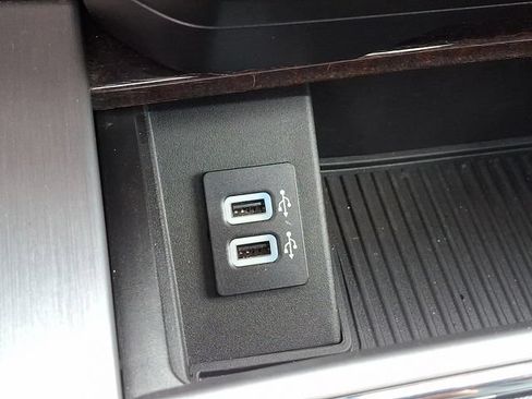 Used 2017 Ford F350 Platinum w/ Platinum Ultimate Package AWD/4WD image 38