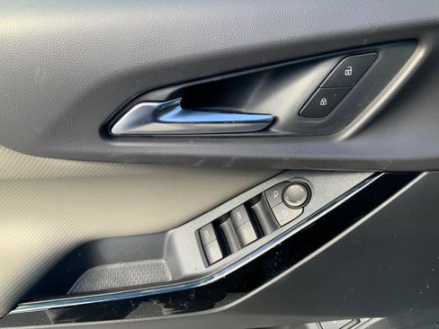 New 2026 Chevrolet Equinox LT w/ Convenience Package II image 28