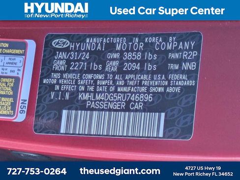 Certified 2024 Hyundai Elantra SEL FWD image 35
