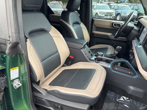Used 2023 Ford Bronco Wildtrak image 21