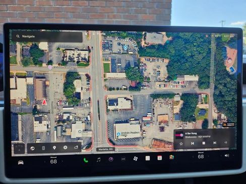 Used 2023 Tesla Model X image 36