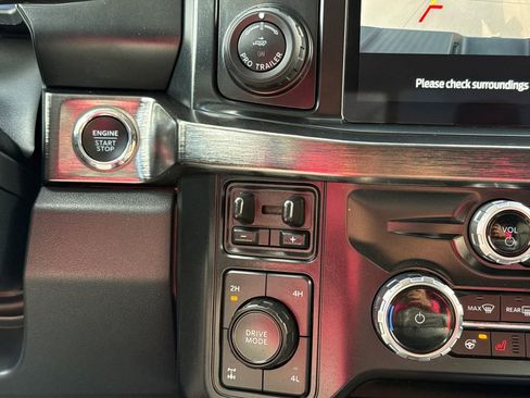 Used 2024 Ford F250 Lariat w/ Lariat Ultimate Package image 28