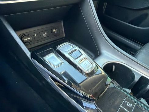 Used 2022 Hyundai Sonata Limited FWD image 17