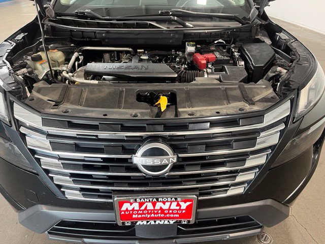 Used 2024 Nissan Rogue S FWD image 9