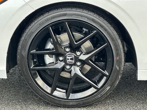 Used 2025 Honda Civic Sport image 29