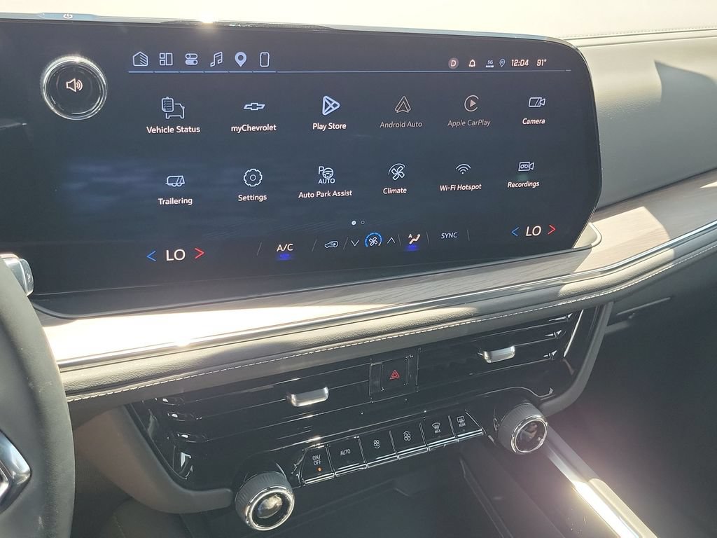 Used 2026 Chevrolet Suburban LS RWD image 13