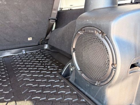 Used 2014 Jeep Wrangler Unlimited Sahara w/ Connectivity Group AWD/4WD image 19