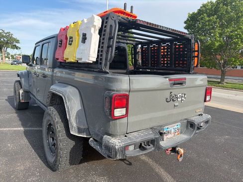Used 2023 Jeep Gladiator Sport AWD/4WD image 7