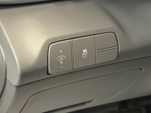 Certified 2024 Hyundai Elantra SEL FWD image 19