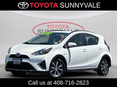 Used 2018 Toyota Prius C One w/ Carpet Mat Package FWD image 2