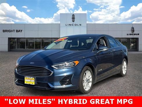Used 2019 Ford Fusion SEL image 3