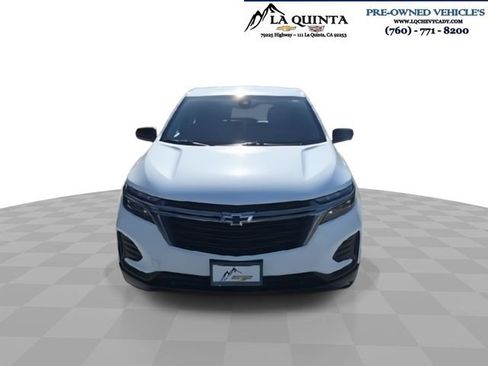 Used 2023 Chevrolet Equinox LS w/ LS Convenience Package FWD image 3