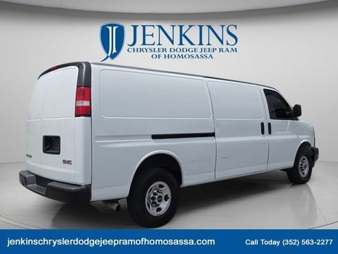 Used 2023 GMC Savana 2500 Extended w/ Driver Convenience Package RWD image 3