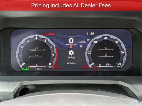 Certified 2025 Toyota Tacoma TRD Off-Road AWD/4WD image 29