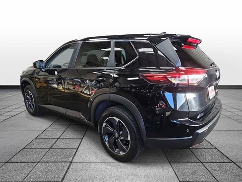 Used 2024 Nissan Rogue SV image 7