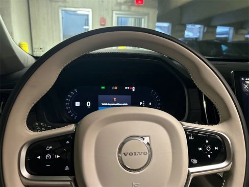 New 2026 Volvo XC90 B6 Ultra image 12