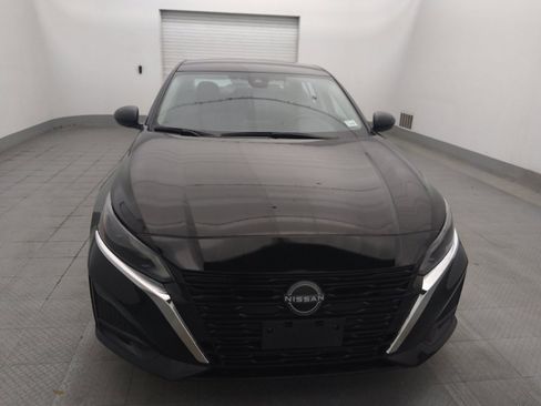 Used 2024 Nissan Altima 2.5 SV image 14