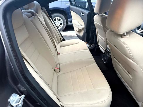 Used 2014 Dodge Charger SE image 26