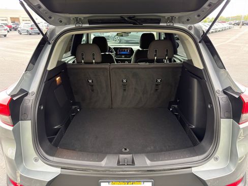 Used 2024 Chevrolet TrailBlazer LS w/ LS Convenience Package FWD image 28