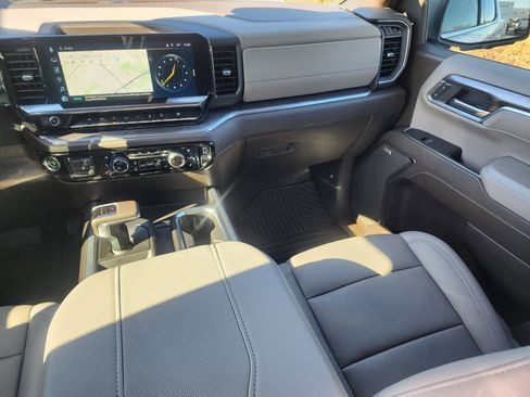 Used 2024 Chevrolet Silverado 1500 LTZ w/ Technology Package image 20