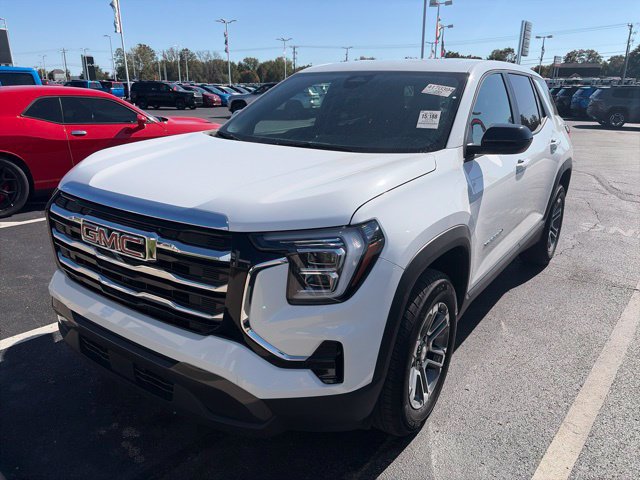 Used 2026 GMC Terrain Elevation FWD image 2