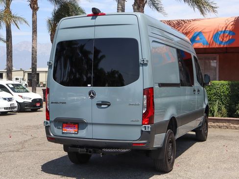 Used 2025 Mercedes-Benz Sprinter 2500 image 10