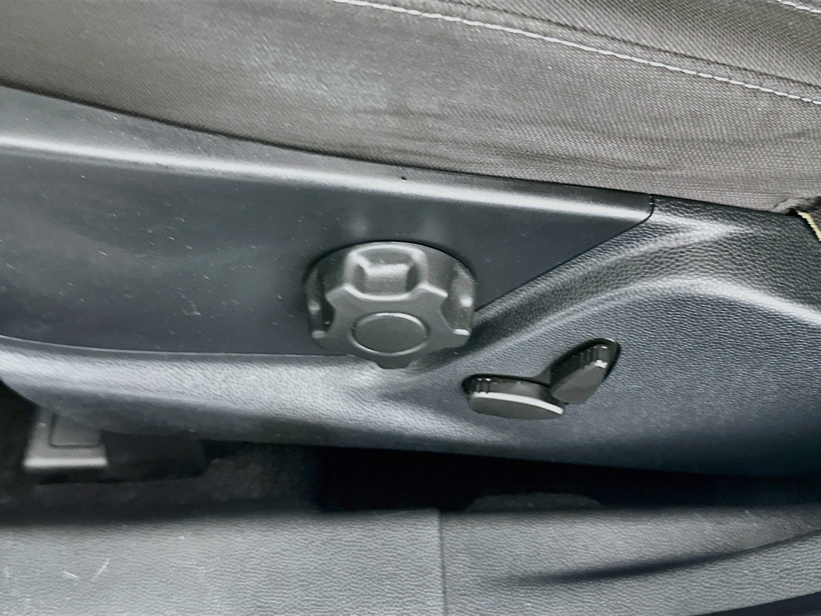 Used 2020 Ford EcoSport SE AWD/4WD image 18