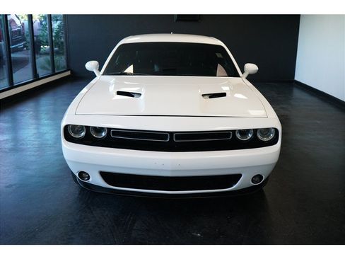 Used 2018 Dodge Challenger SXT Plus RWD image 2