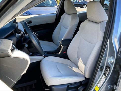 Certified 2024 Toyota Corolla Cross L image 7