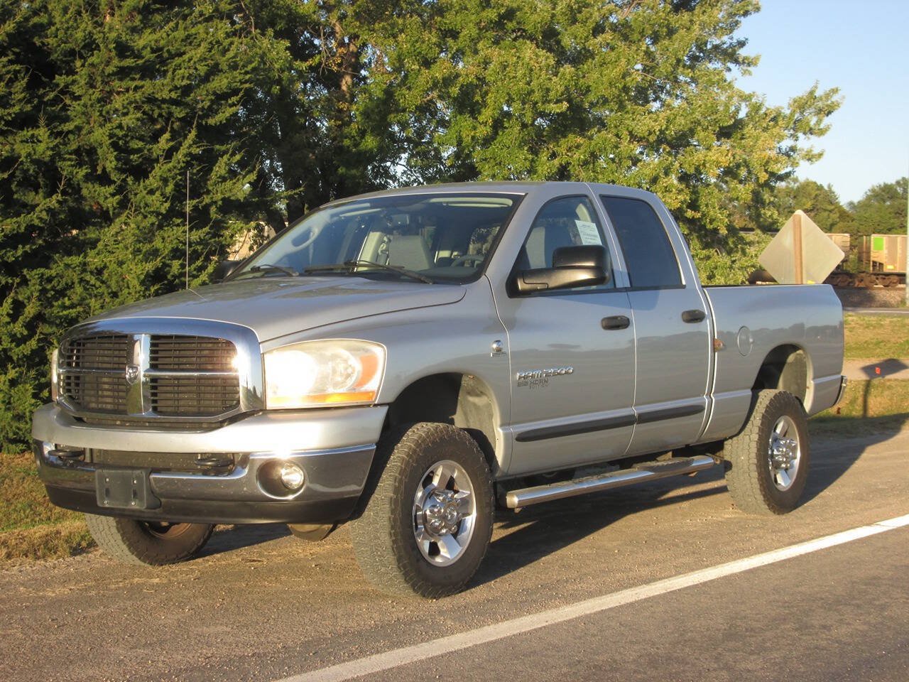 Used 2006 Dodge Ram 2500 Truck SLT w/ Quad Cab Big Horn Value Group AWD/4WD image 2