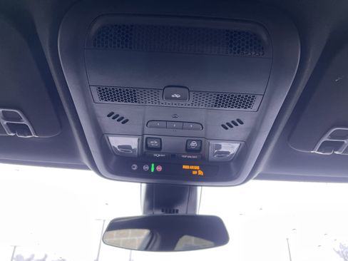 Certified 2025 Cadillac XT5 Premium Luxury image 28