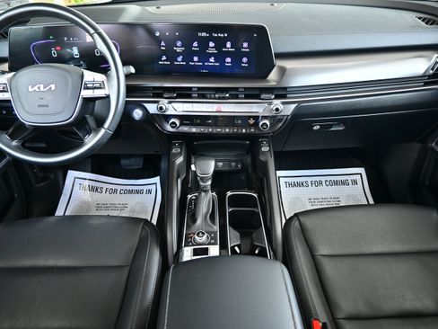 Used 2025 Kia Telluride S AWD/4WD image 18