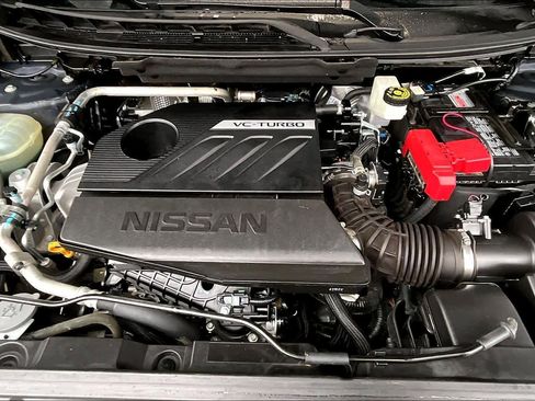 Used 2024 Nissan Rogue SV image 32