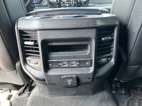 Used 2022 RAM 1500 Limited w/ Body Color Bumper Group AWD/4WD image 38