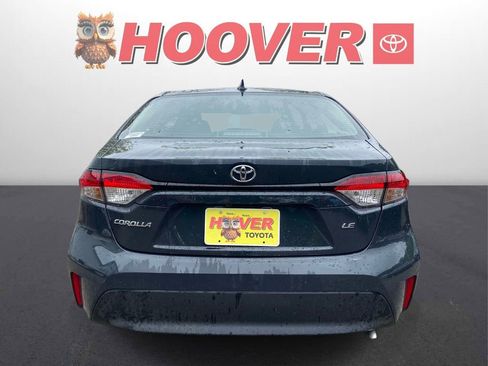Used 2025 Toyota Corolla LE w/ Convenience Package FWD image 3