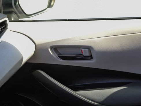 Certified 2022 Toyota Corolla LE FWD image 22