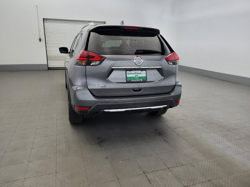 Used 2018 Nissan Rogue SV w/ Premium Package AWD/4WD image 6
