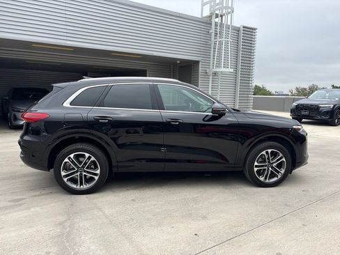 Used 2025 Audi Q5 Premium w/ Convenience Package AWD/4WD image 4