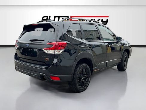 Used 2025 Subaru Forester Wilderness AWD/4WD image 7