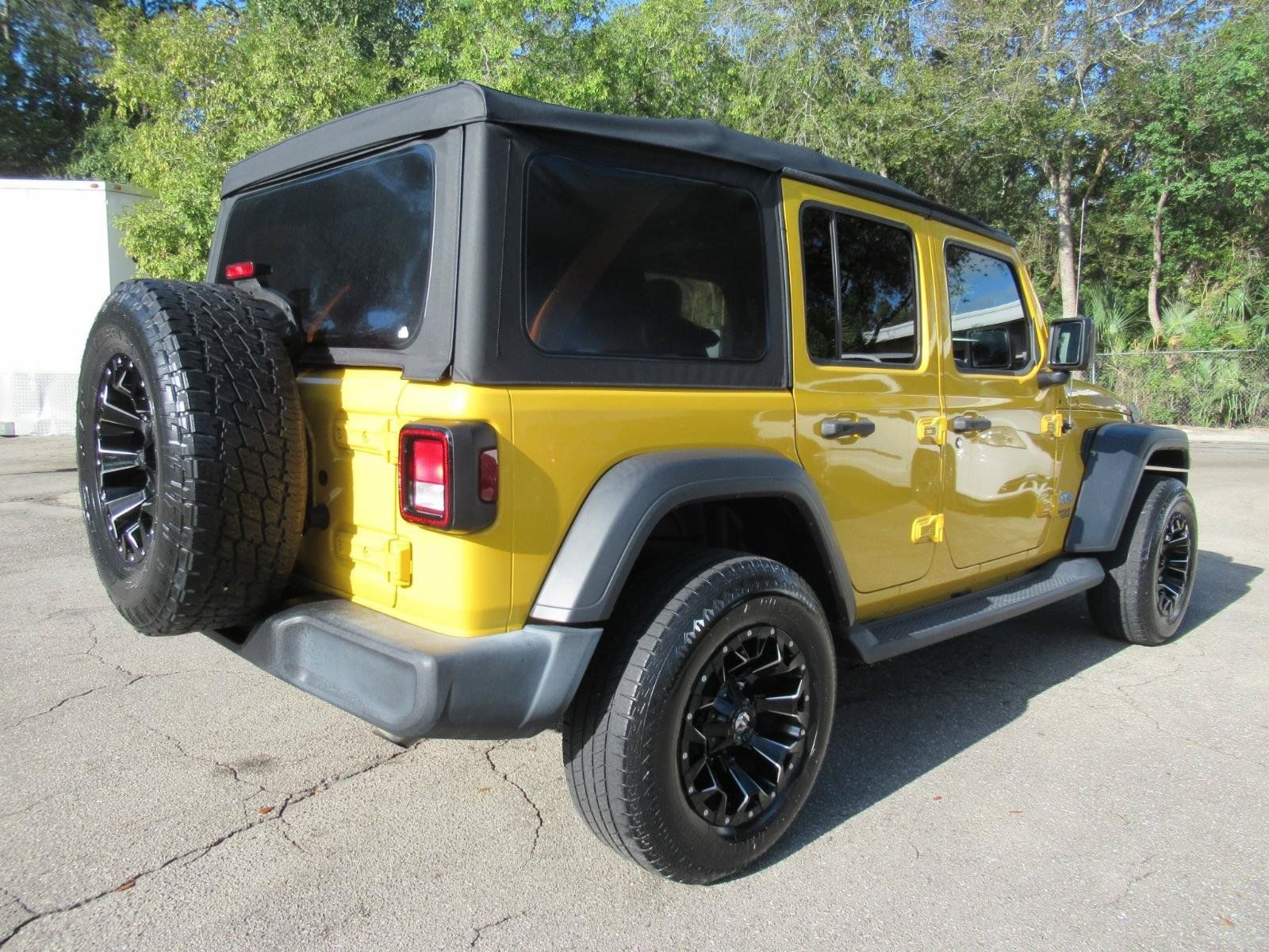 Used 2019 Jeep Wrangler Unlimited Sport S AWD/4WD image 6