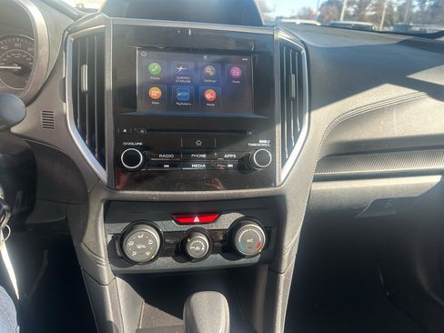 Used 2020 Subaru Impreza 2.0i Premium image 14