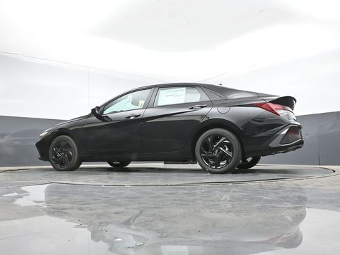 New 2026 Hyundai Elantra Sport image 12